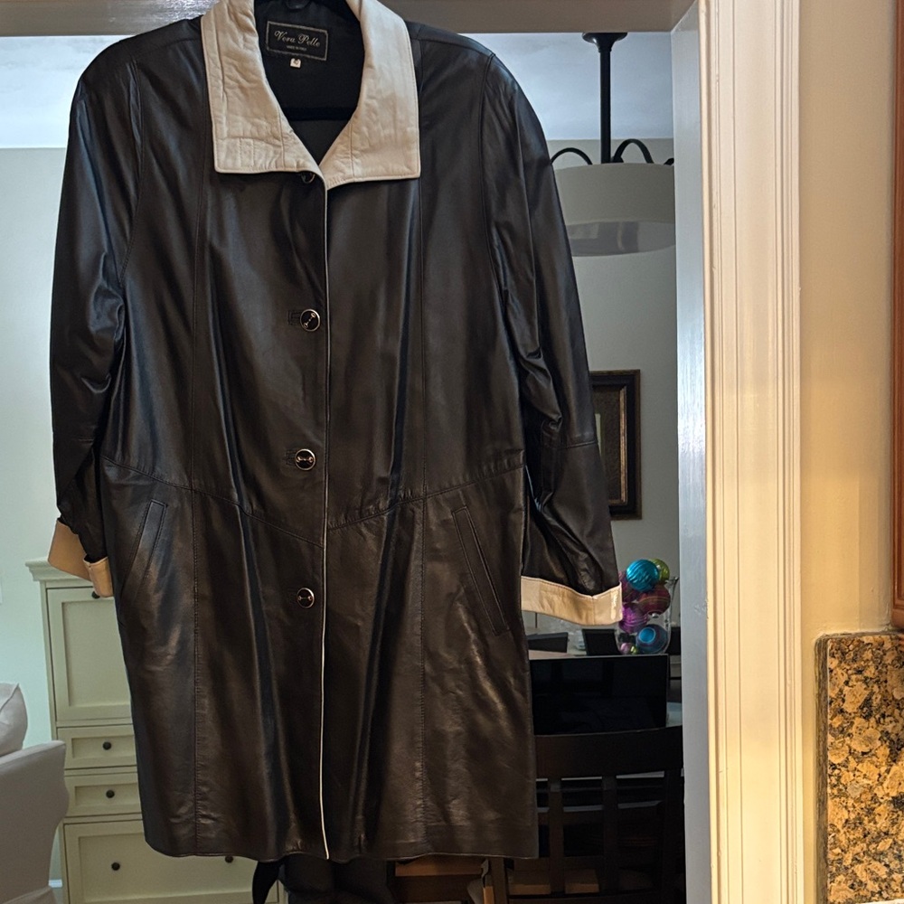 Vera Pelle Black and Cream Leather Jacket